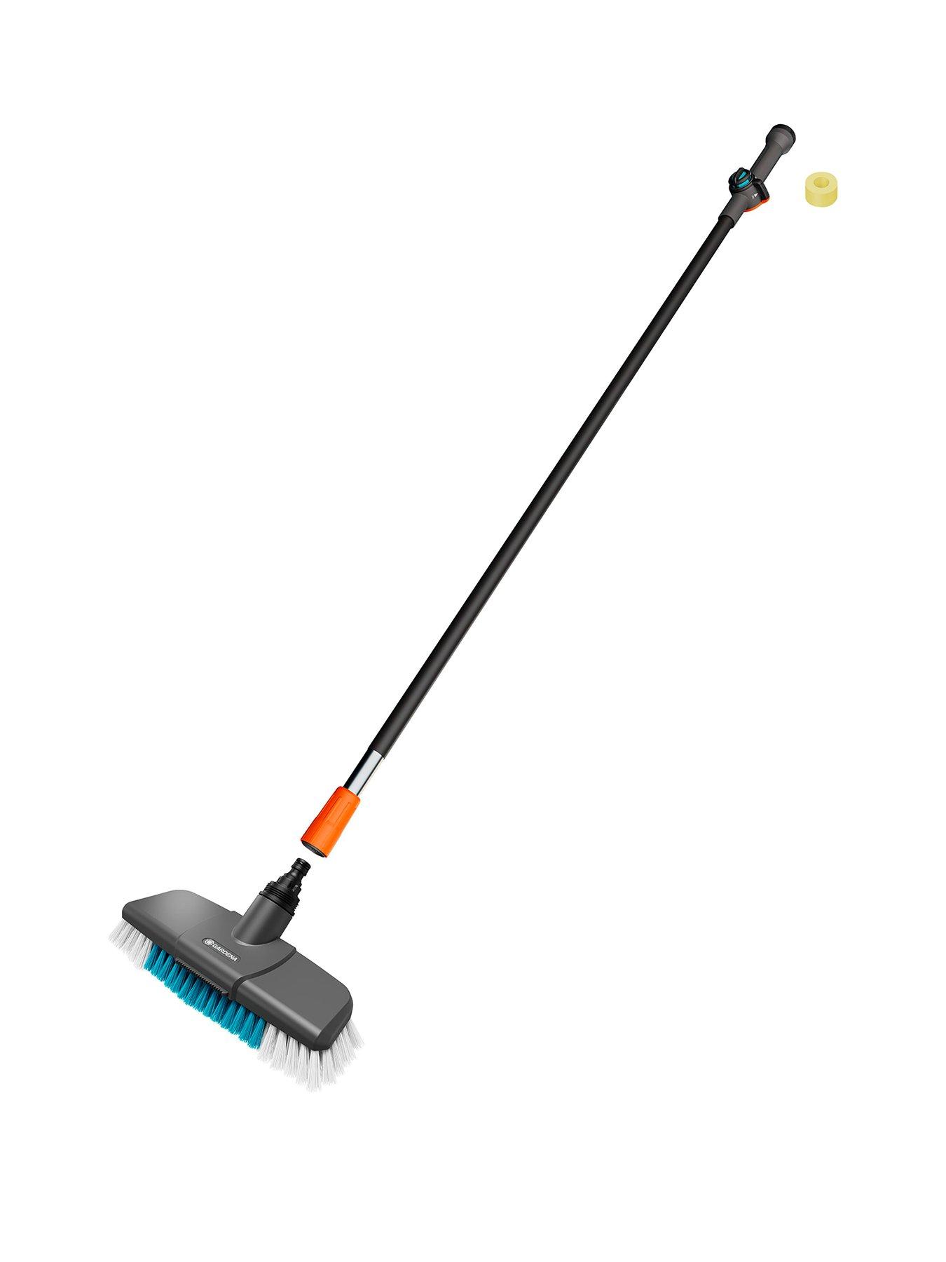 undefined Wash Set with Hard Brush