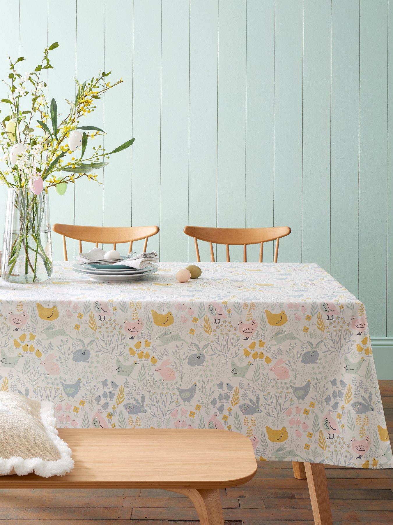 catherine-lansfield-cottage-friends-tablecloth-ndash-137-x-178-cm