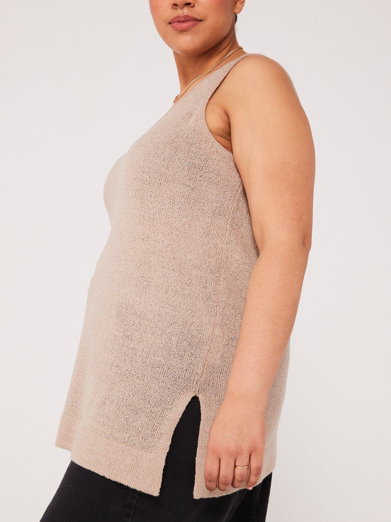  image of yours-curve-epp-vest-smiling-yarn-natural