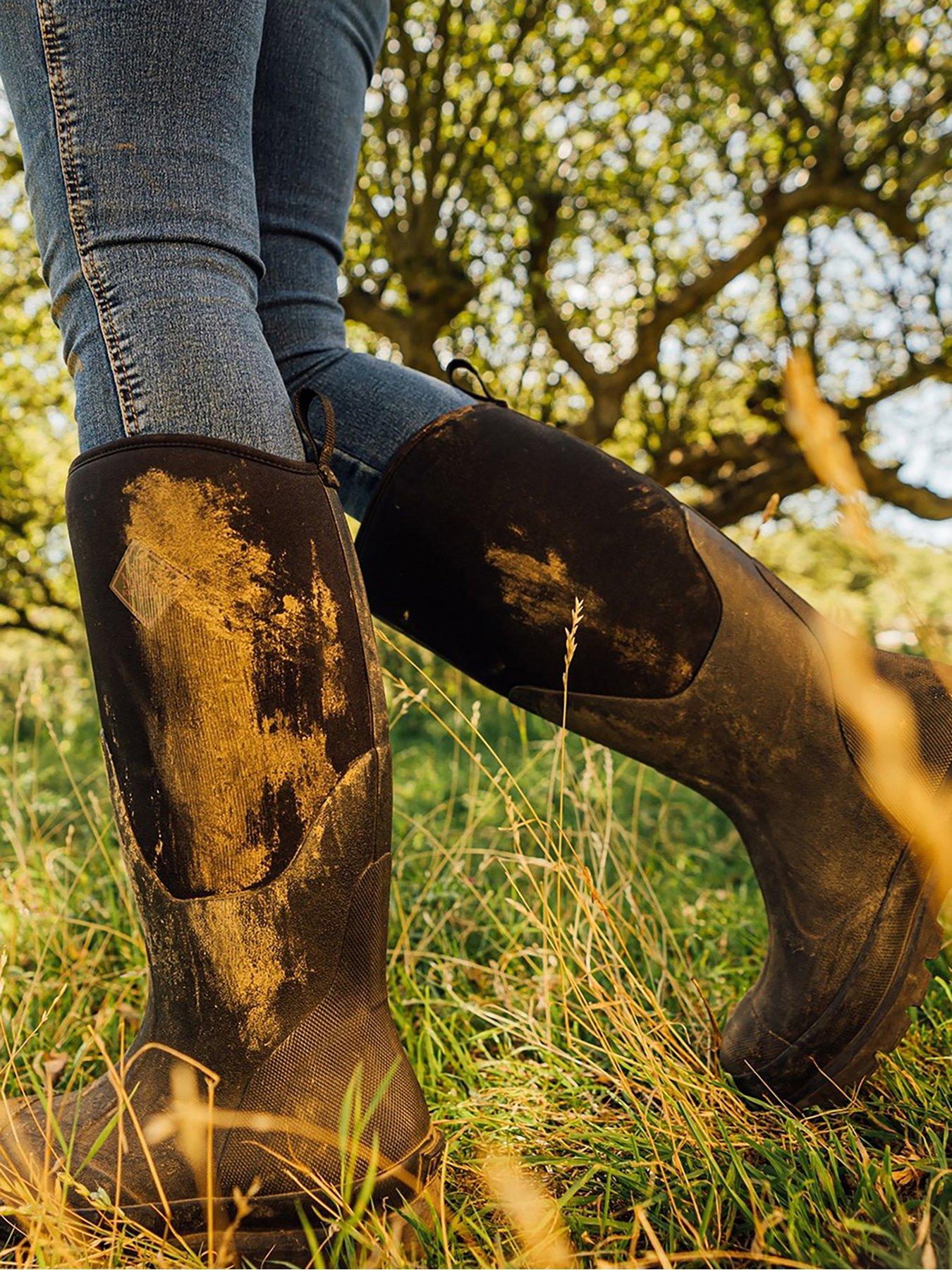  image of muck-boots-ladies-womens-chore-classic-black
