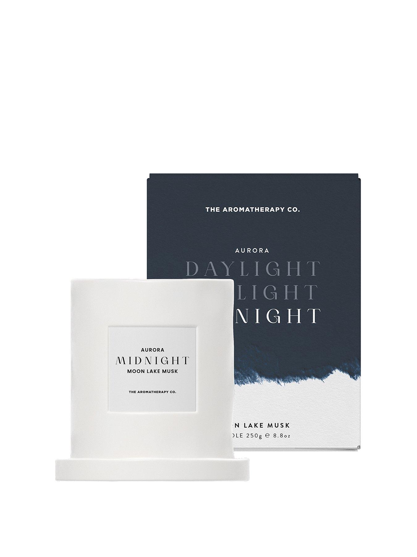 the-aromatherapy-co-aurora-midnight-ceramic-candle-moon-lake-musk