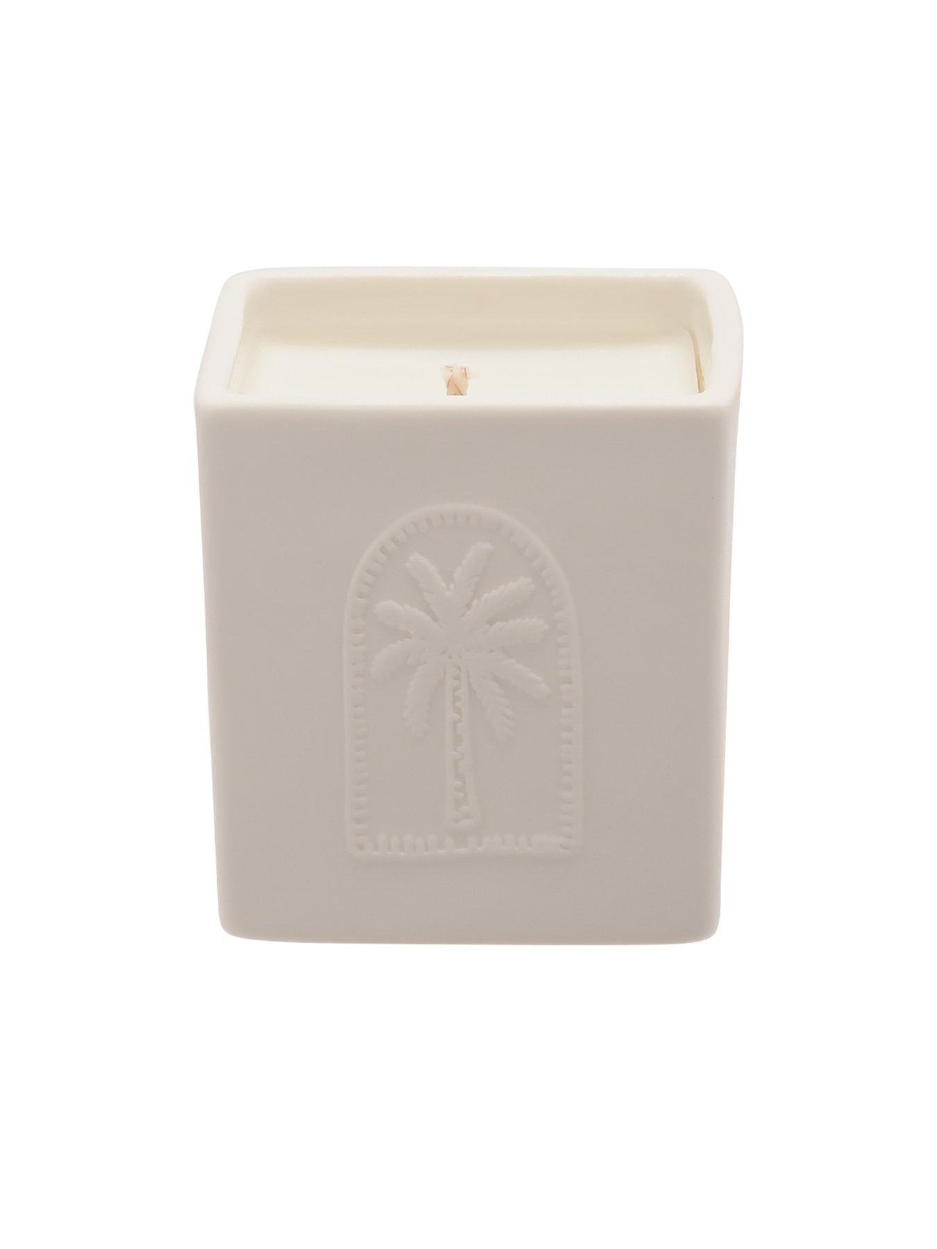 Image 3 of 7 of The Aromatherapy Co. Sunset Candle - Coconut Husk &amp; Palm