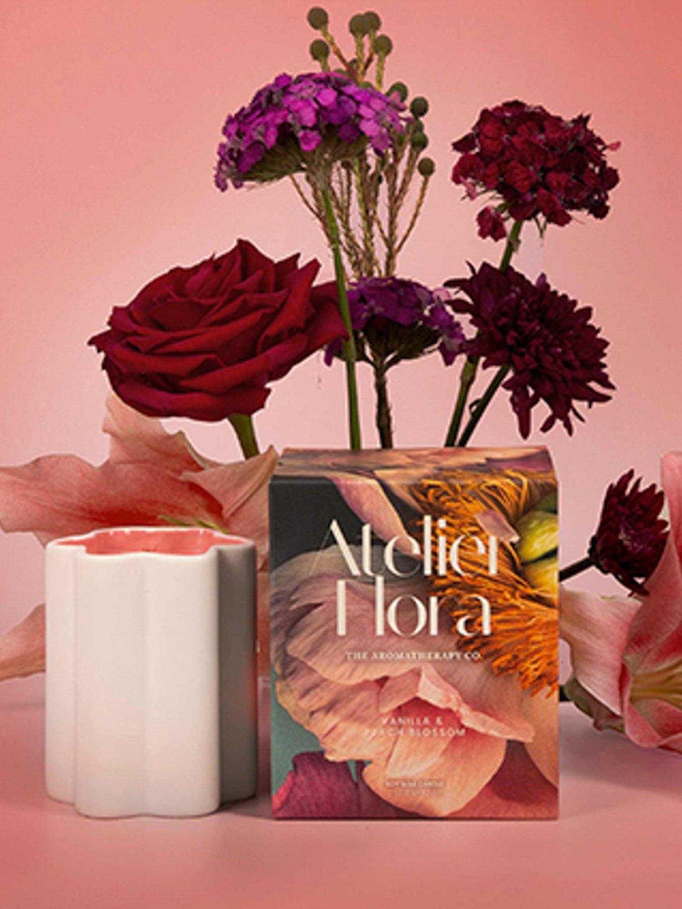 The Aromatherapy Co. Atelier Flora Candle - Vanilla  &  Peach Blossom