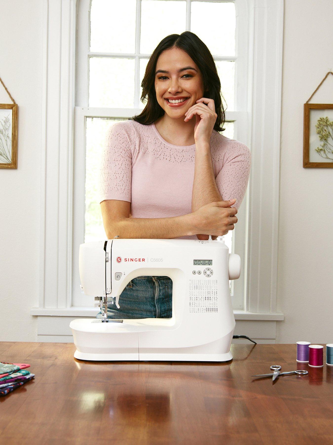 Image 1 of 6 of Singer Computerised C5605 Sewing Machine