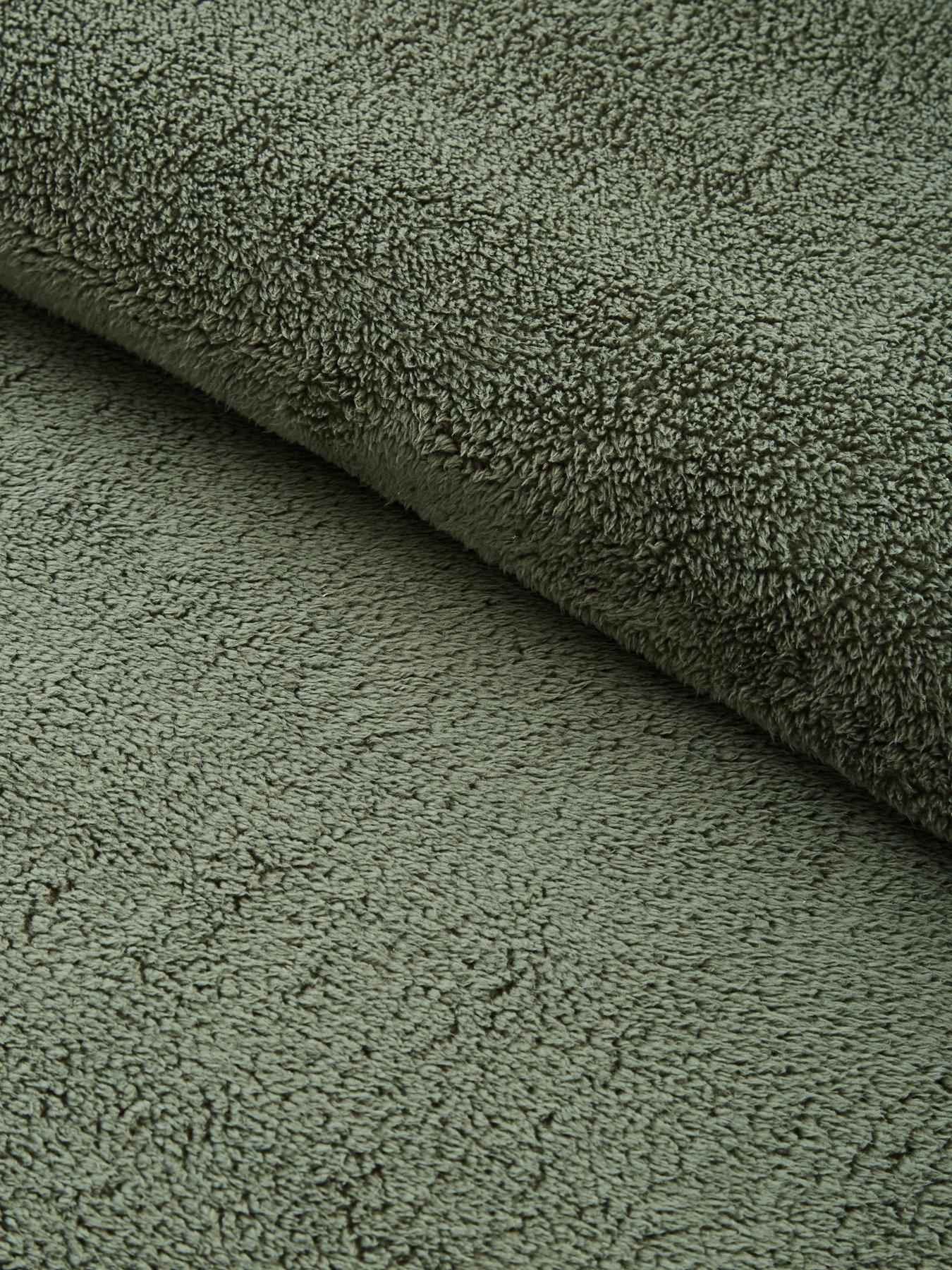  image of everyday-teddy-fleece-duvet-cover-set-in-green