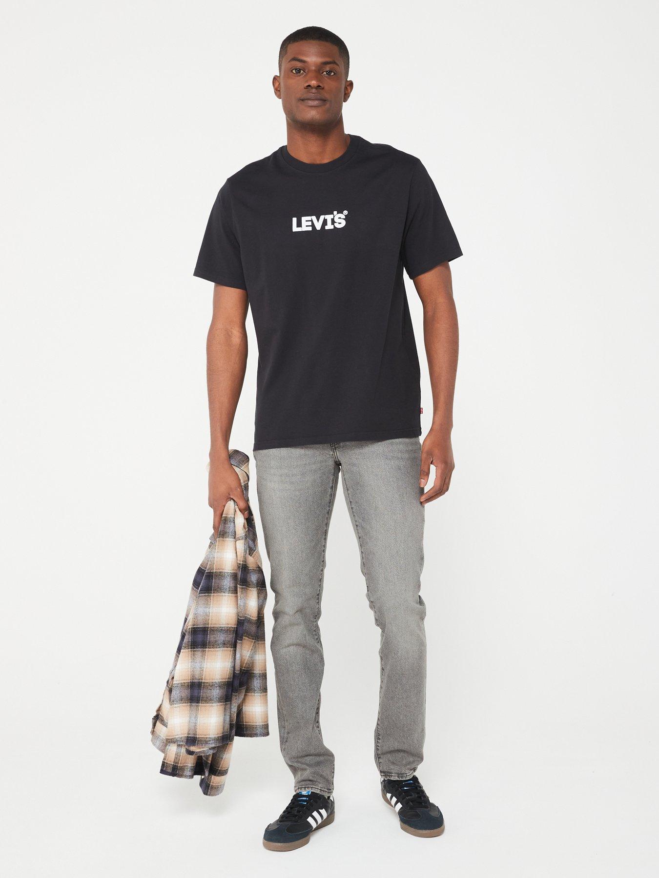 Levi s Embossed Chest Logo Relaxed Fit T Shirt Black littlewoods