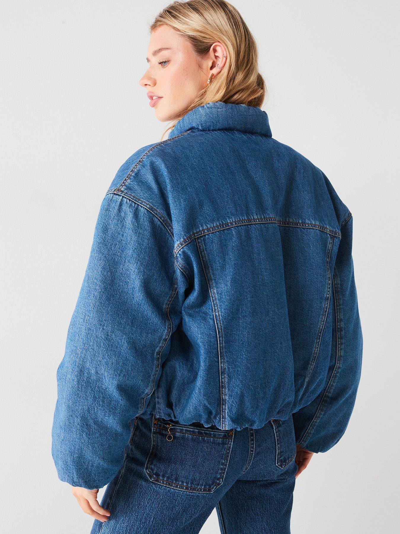 Image 2 of 4 of Levi's 90s Padded Trucker Denim Jacket - Plushy