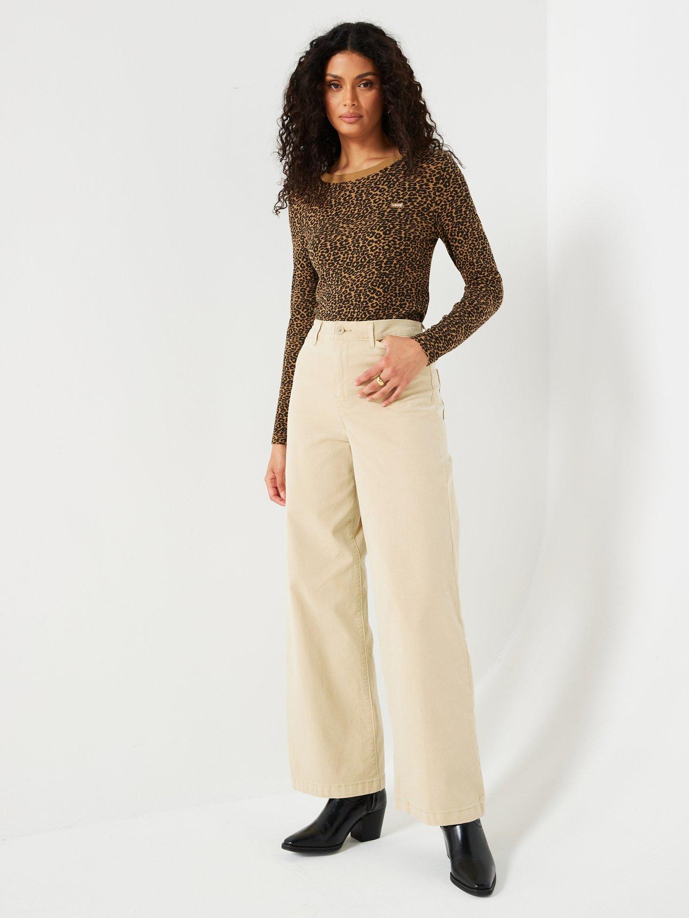 Image 3 of 6 of Levi's Essential Housemark Long-sleeve Tee - Cheetah Ermine - Brown