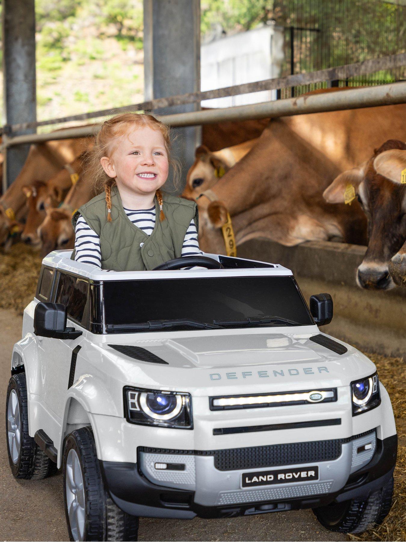 XOOTZ Land Rover Defender Electric 12v Ride On - White | Littlewoods