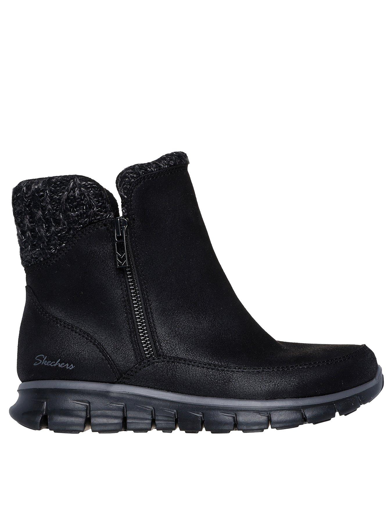 undefined Ankle Chelsea Boots - Black