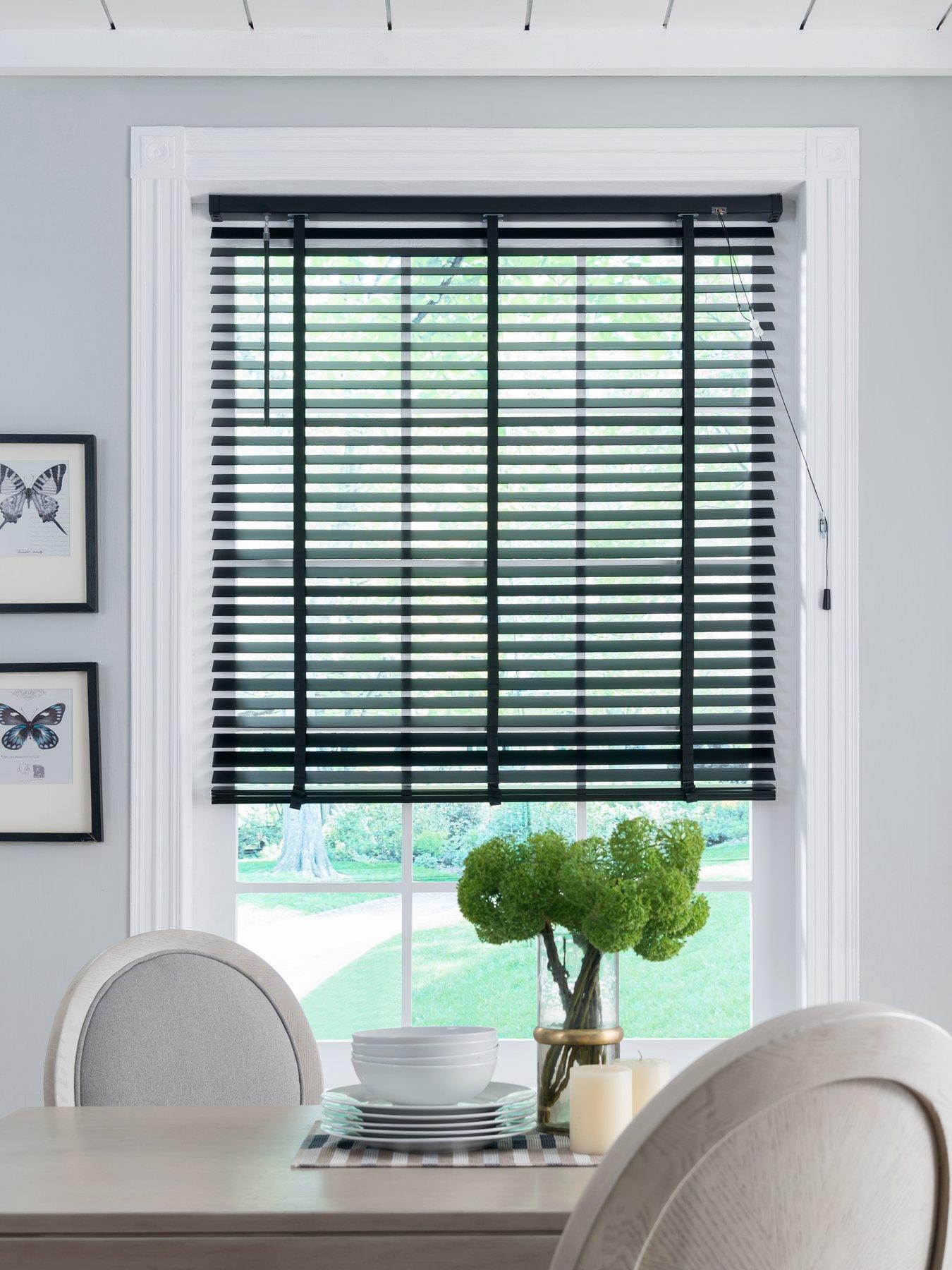 The Very Collection Wooden Venetian Blind - 50 mm slats