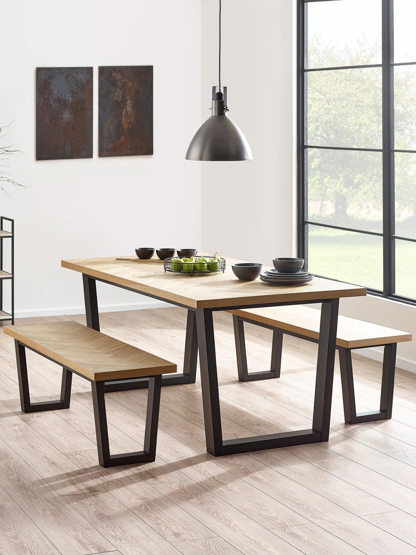 Julian Bowen Hilton Bench