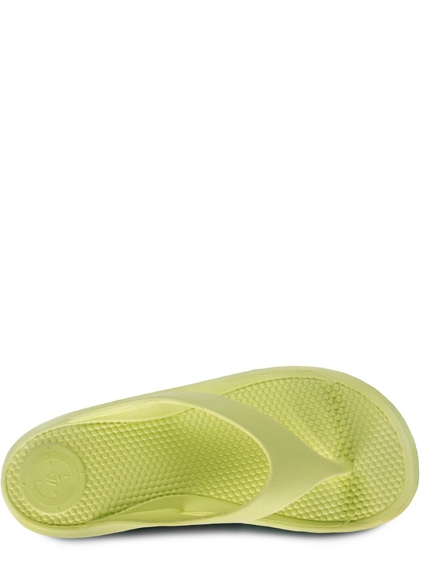  image of totes-solbounce-with-toe-post-sandals-lime