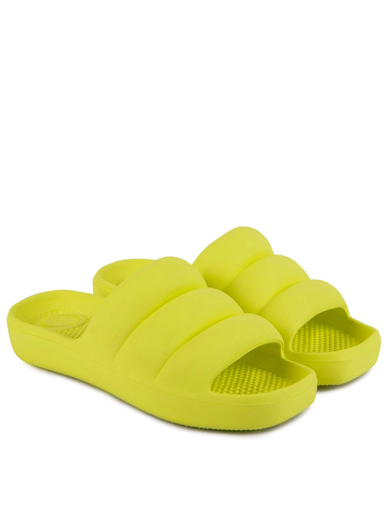 totes-solbounce-moulded-puffy-slide-lime