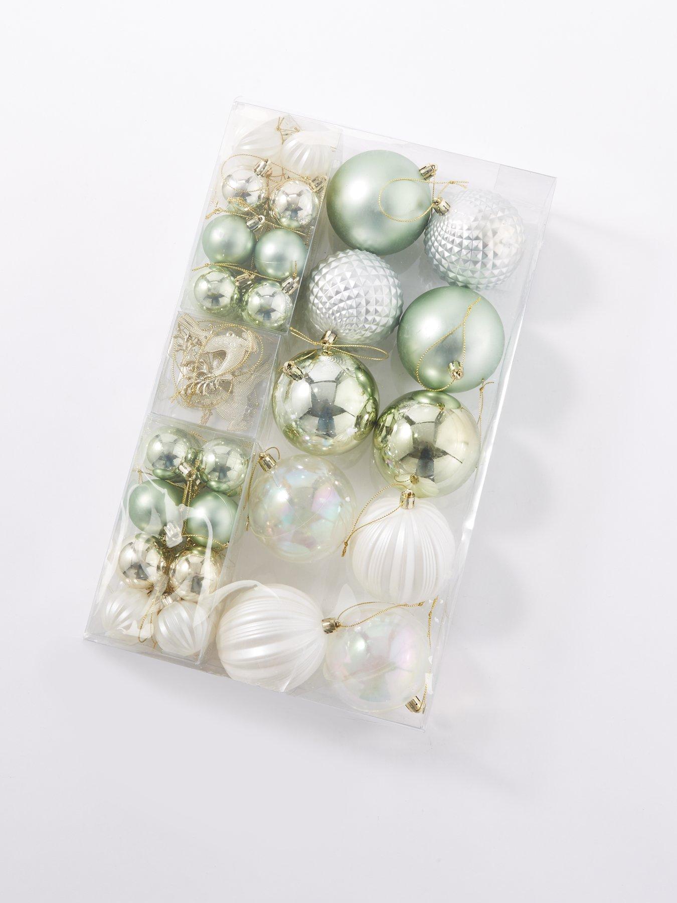 Image 3 of 4 of Very Home Winter Walk Bumper Pack of 50 Christmas Tree Decorations