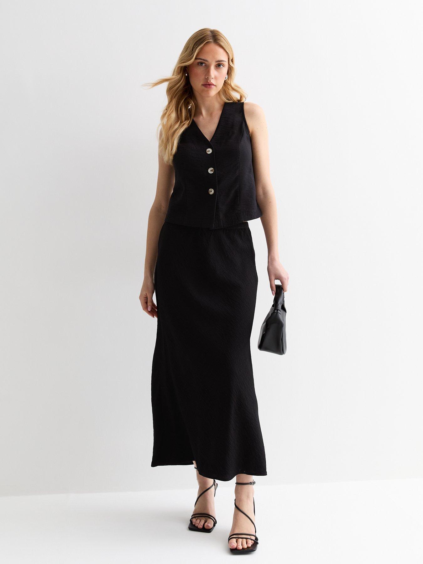 Image 3 of 4 of New Look Button Front Waistcoat - Black