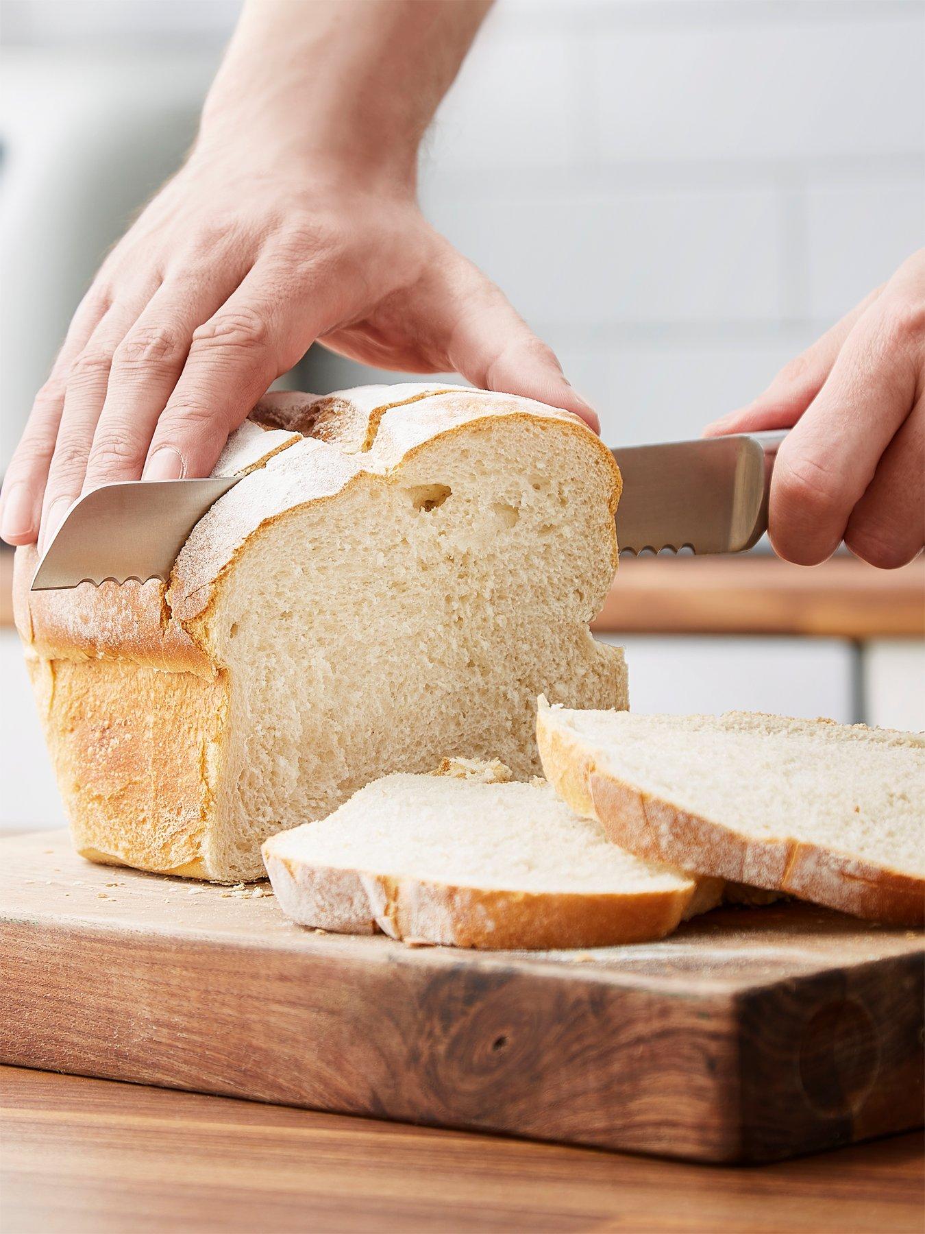 Image 7 of 8 of Morphy Richards Fastbake Breadmaker