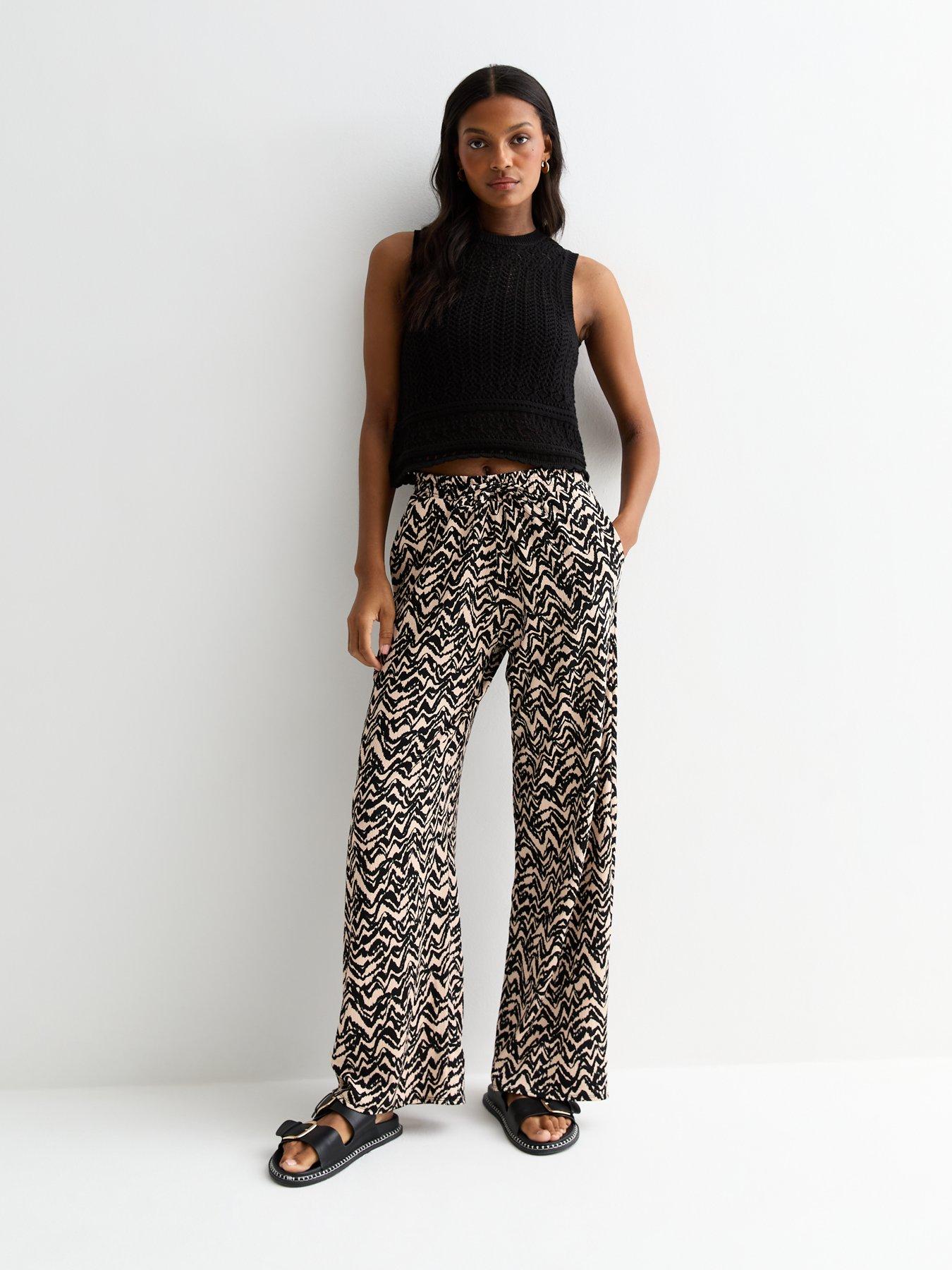 New Look Black Crinkle Stretch Abstract Print Trousers littlewoods