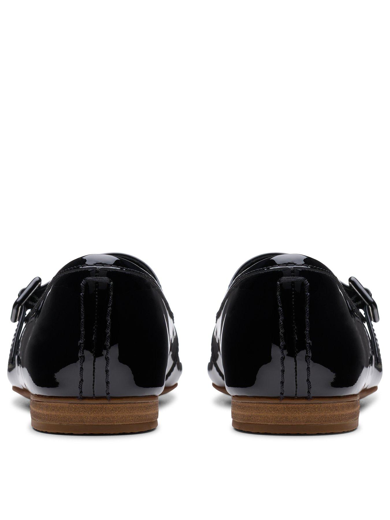  image of clarks-fawna-sky-patent-shoe