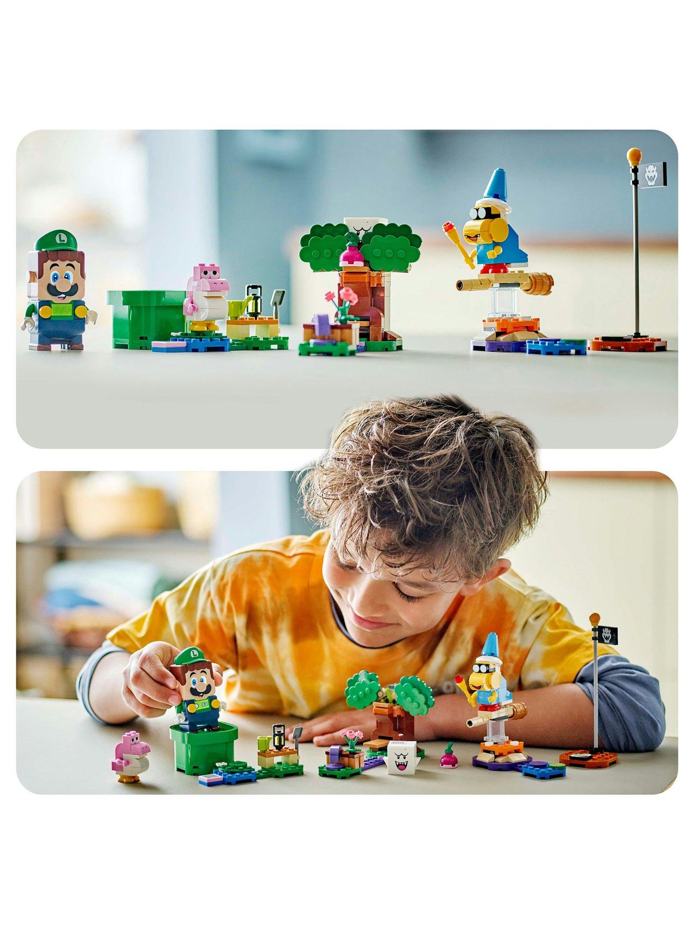 Image 6 of 8 of LEGO Super Mario Adventures with Interactive LEGO Luigi 71440