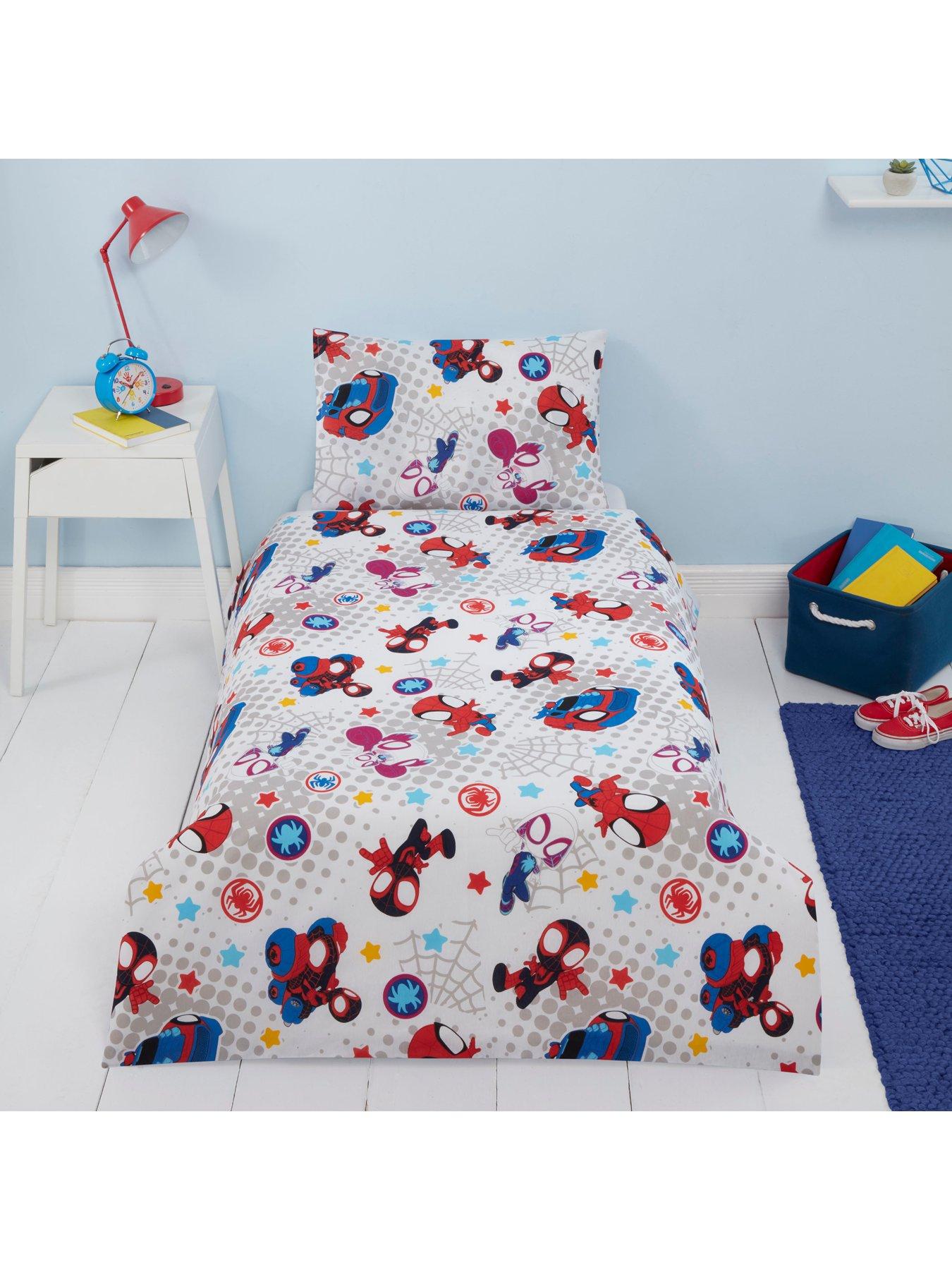  image of spidey-amp-the-power-of-3-junior-duvet-cover-set-multi