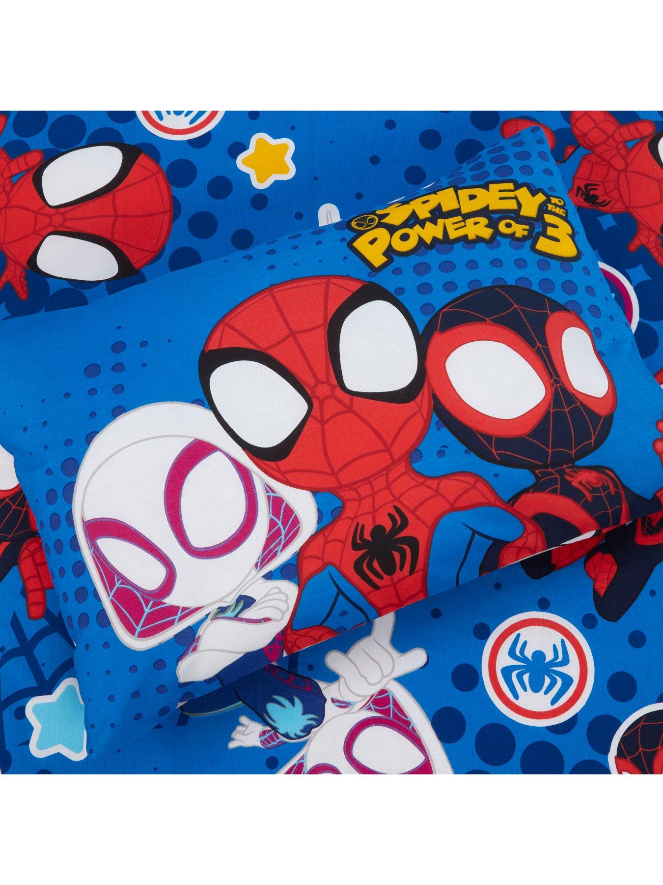  image of spidey-amp-the-power-of-3-junior-duvet-cover-set-multi