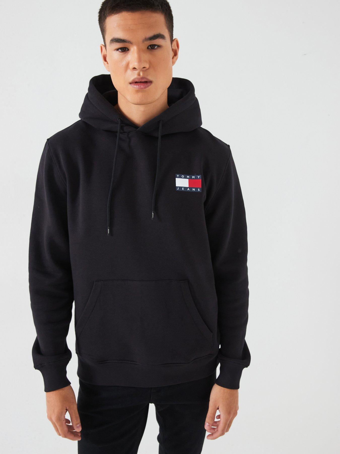 tommy-jeans-regular-fit-badge-left-hoodie-black