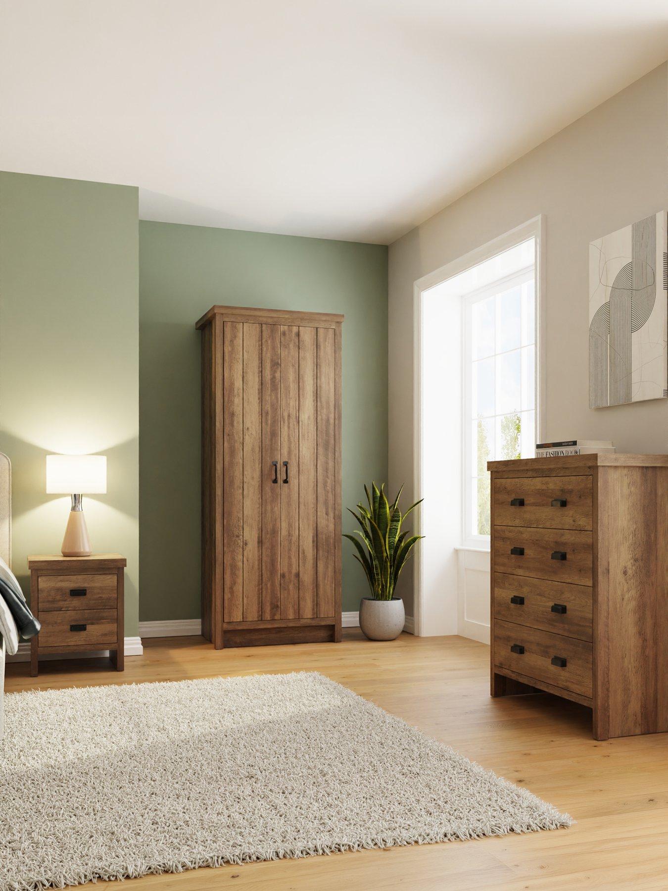 GFW Boston 3 Piece Package - 2 Door Wardrobe + 4 Drawer Chest + 2 Drawer Bedside Chest - Oak