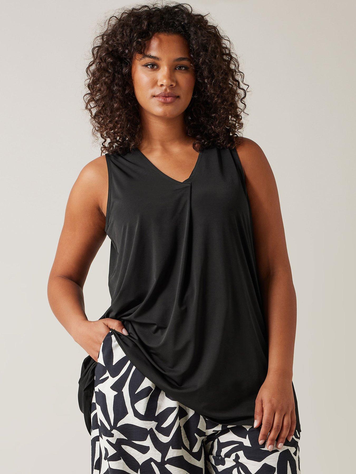 undefined Pleat Front Vest - Black