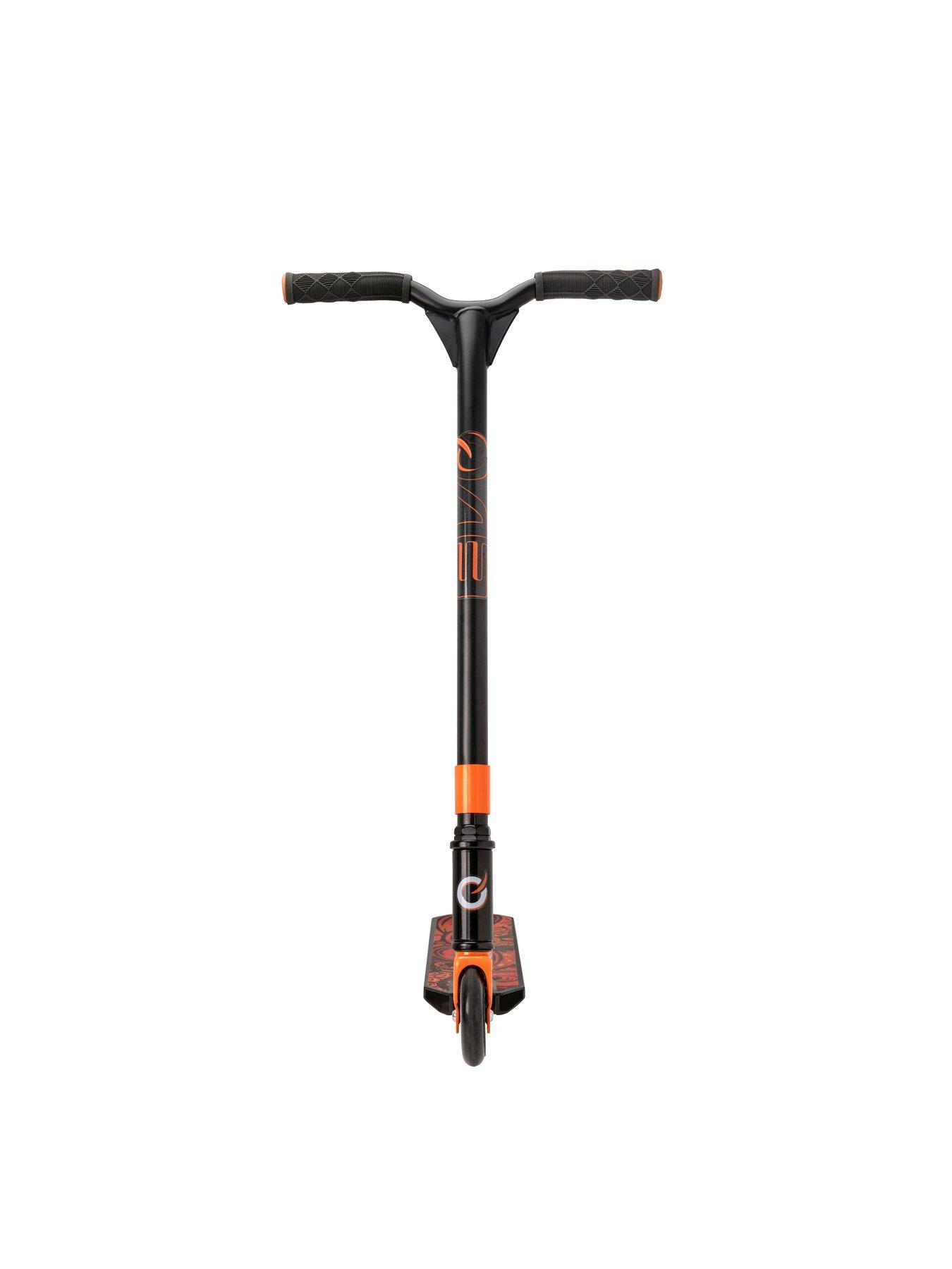 Image 5 of 7 of EVO Kraken Stunt Scooter