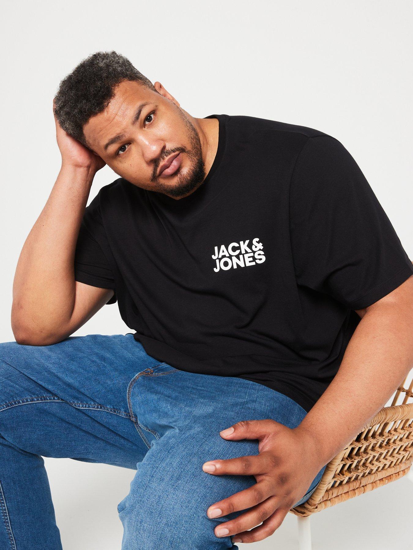 Image 4 of 6 of Jack & Jones Plus Chest Graphic Logo T-Shirt - Black