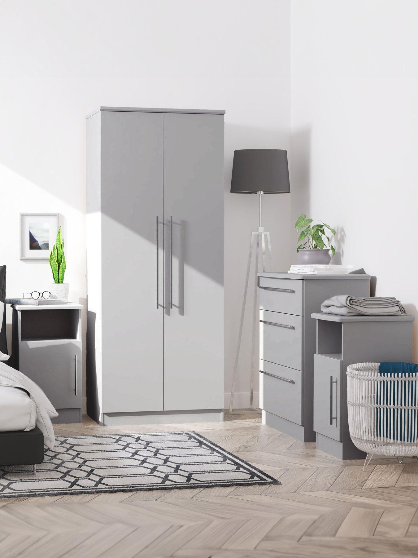 swift-oxford-ready-assembled-4-piece-setnbsp--2x-bedside-chestsnbspnbspchest-of-3-drawers-2-doornbspwardrobe