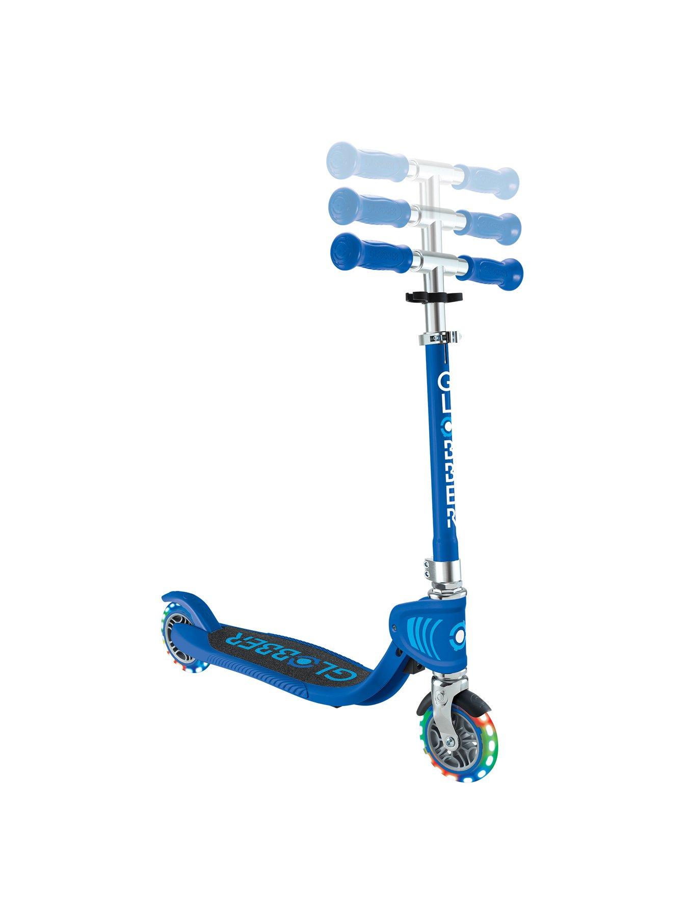 Image 2 of 8 of GLOBBER Flow Foldable Junior Scooter&nbsp;- Navy Blue