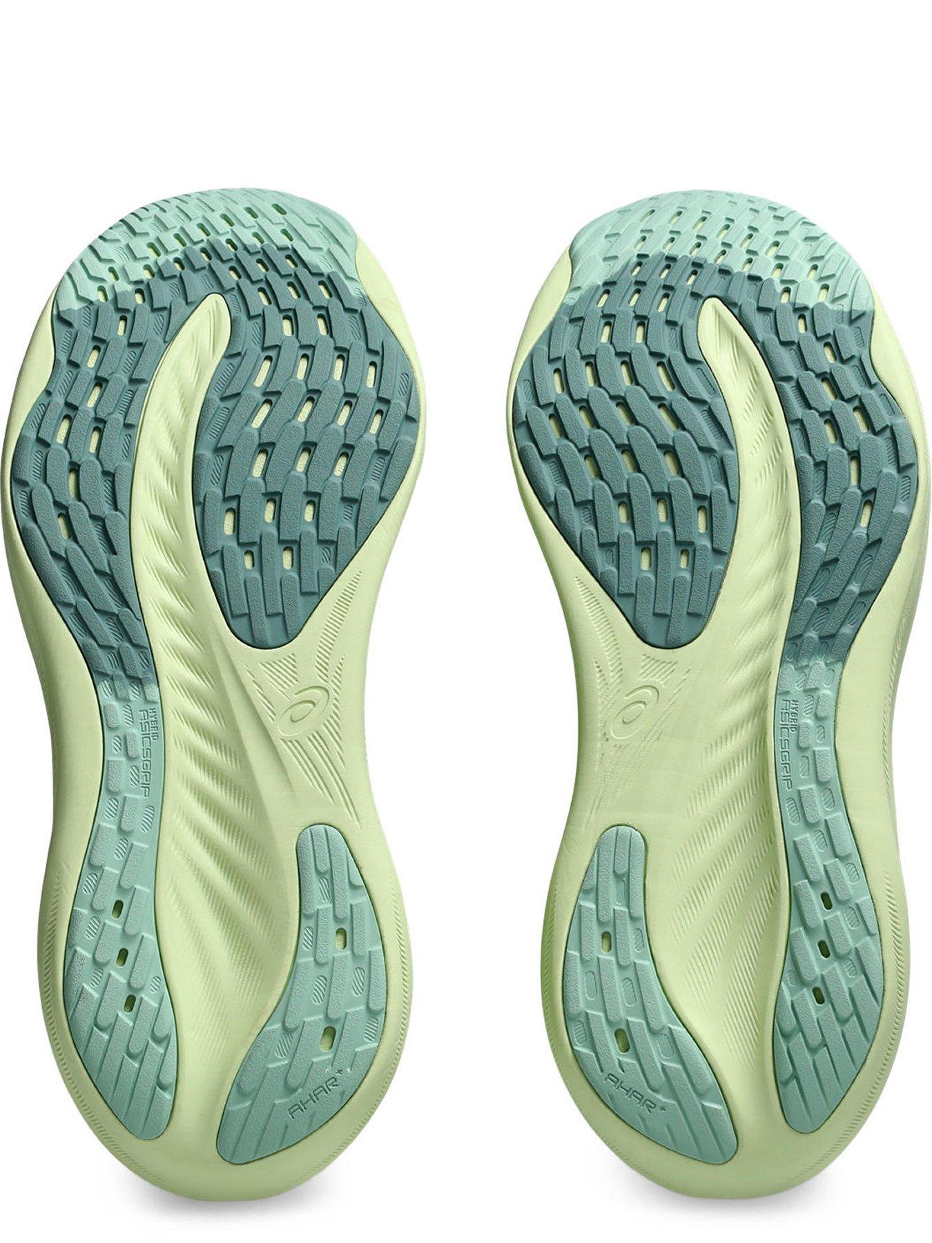 Image 5 of 6 of Asics Women's Running Gel-Nimbus 26 Trainers - Black