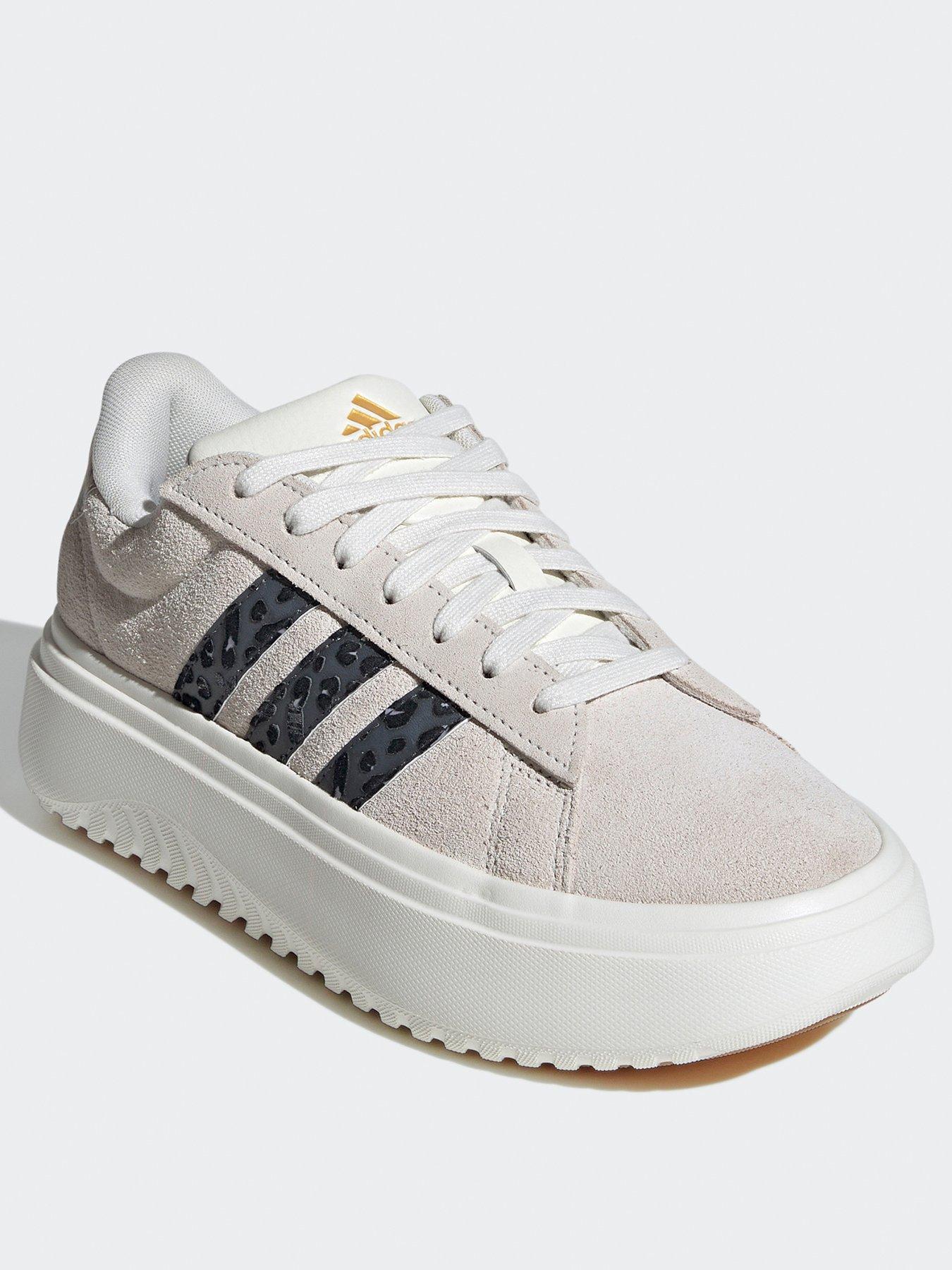Suede superstar adidas womens deals