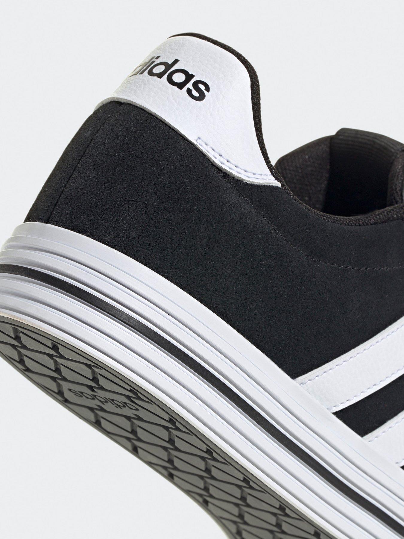 Image 6 of 6 of adidas Sportswear Men's Suede Daily 4.0 Trainers - Black/White