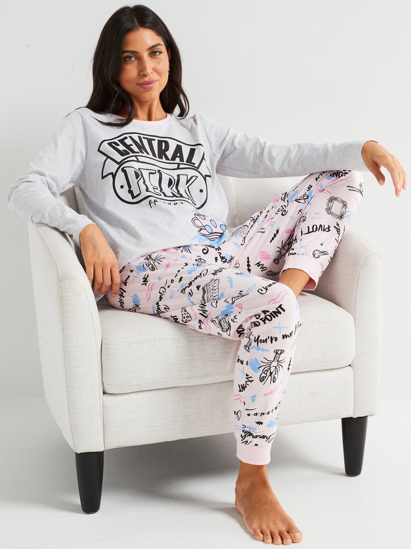  image of friends-central-perk-long-sleeve-pyjamas-white