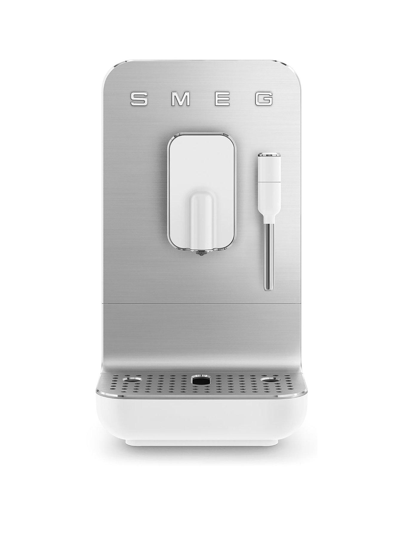 Smeg BCC12 Bean to Cup Coffee Machine - Matte White