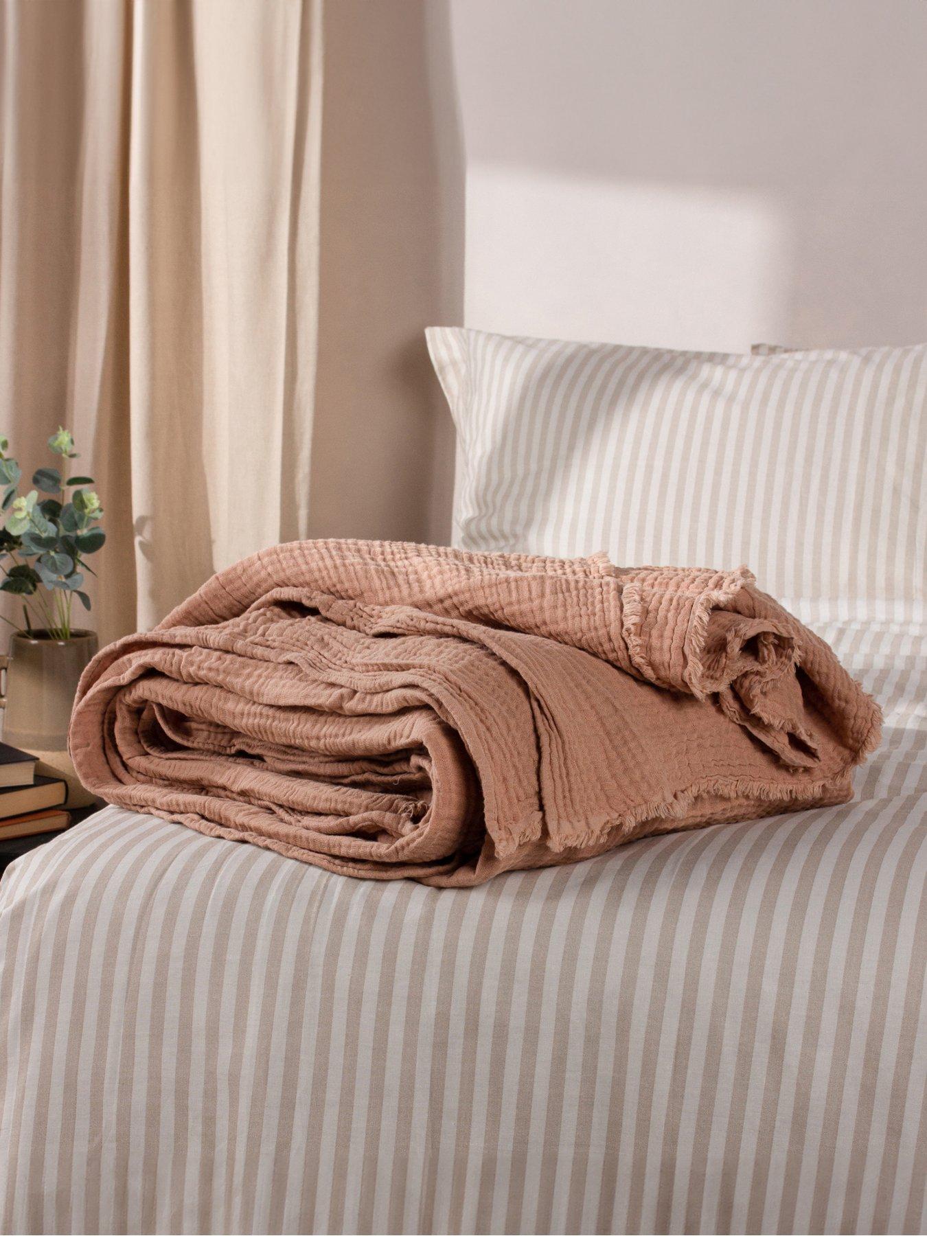 Yard Lark Throw - Pink Clay