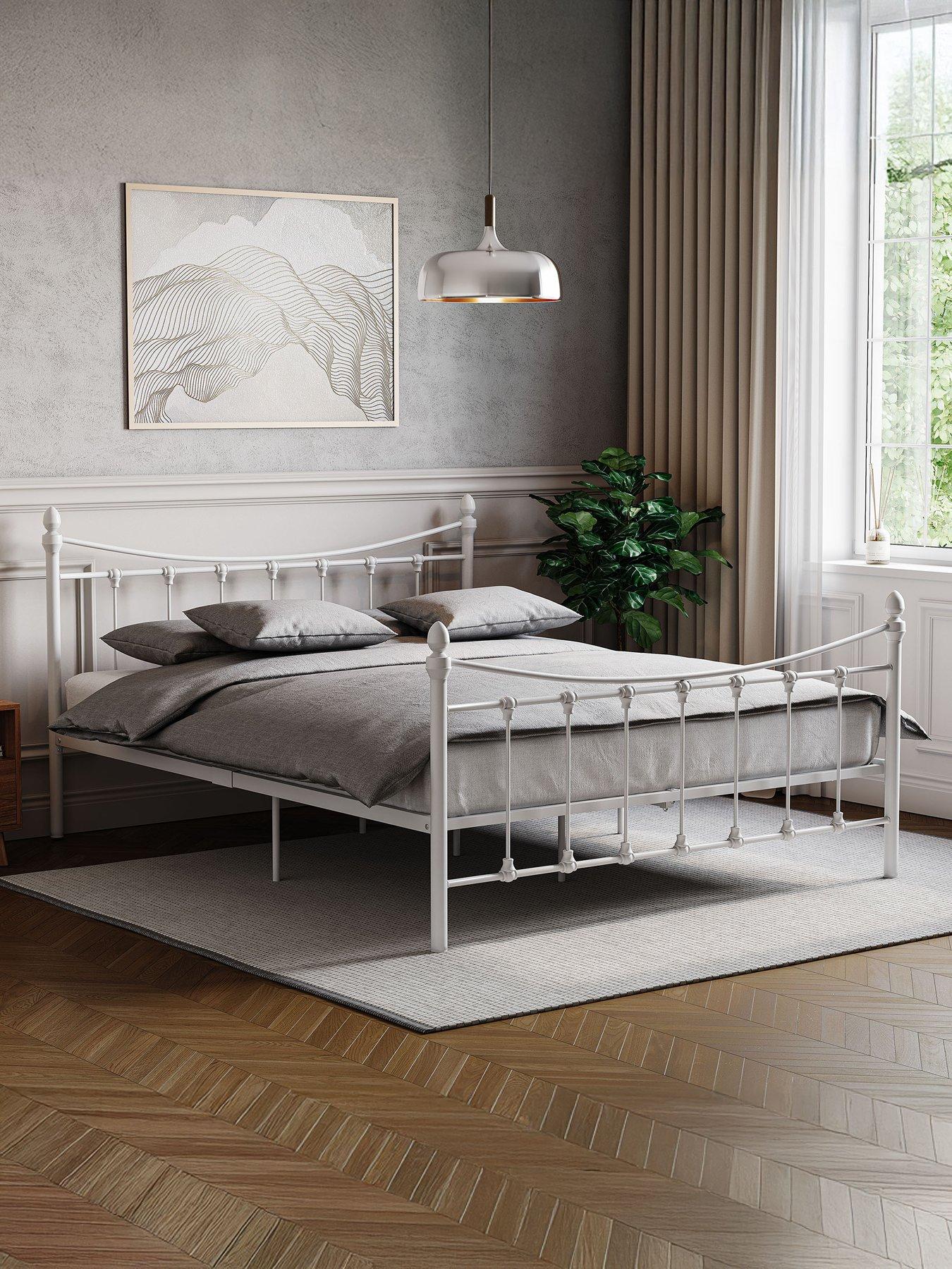 vida-designs-paris-double-metal-bed