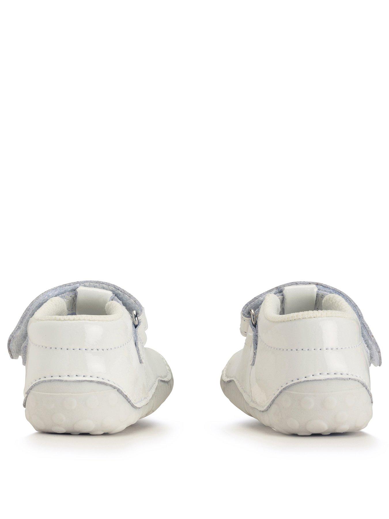  image of start-rite-unisex-wiggle-prewalkers-shoe-white
