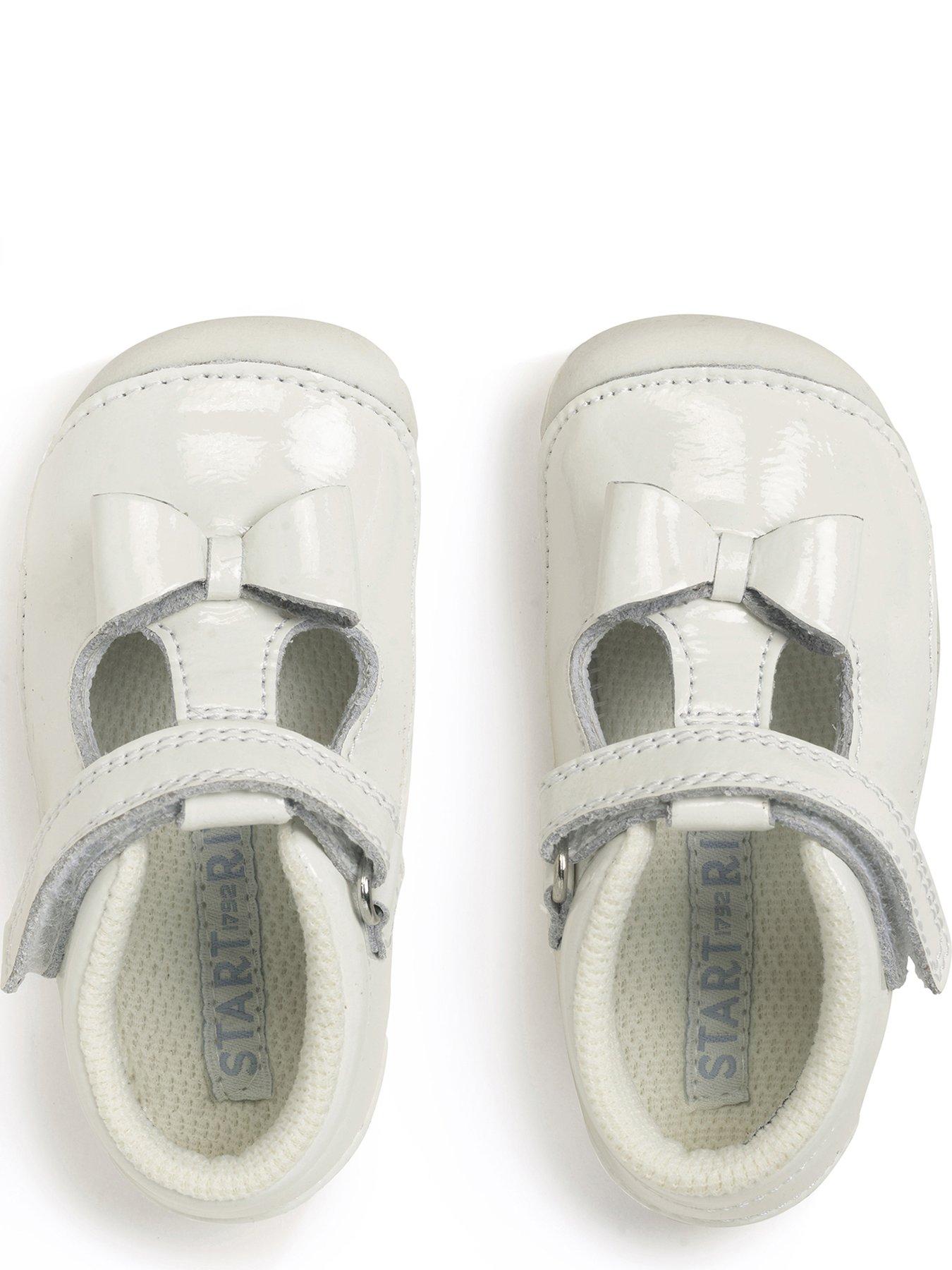 image of start-rite-unisex-wiggle-prewalkers-shoe-white