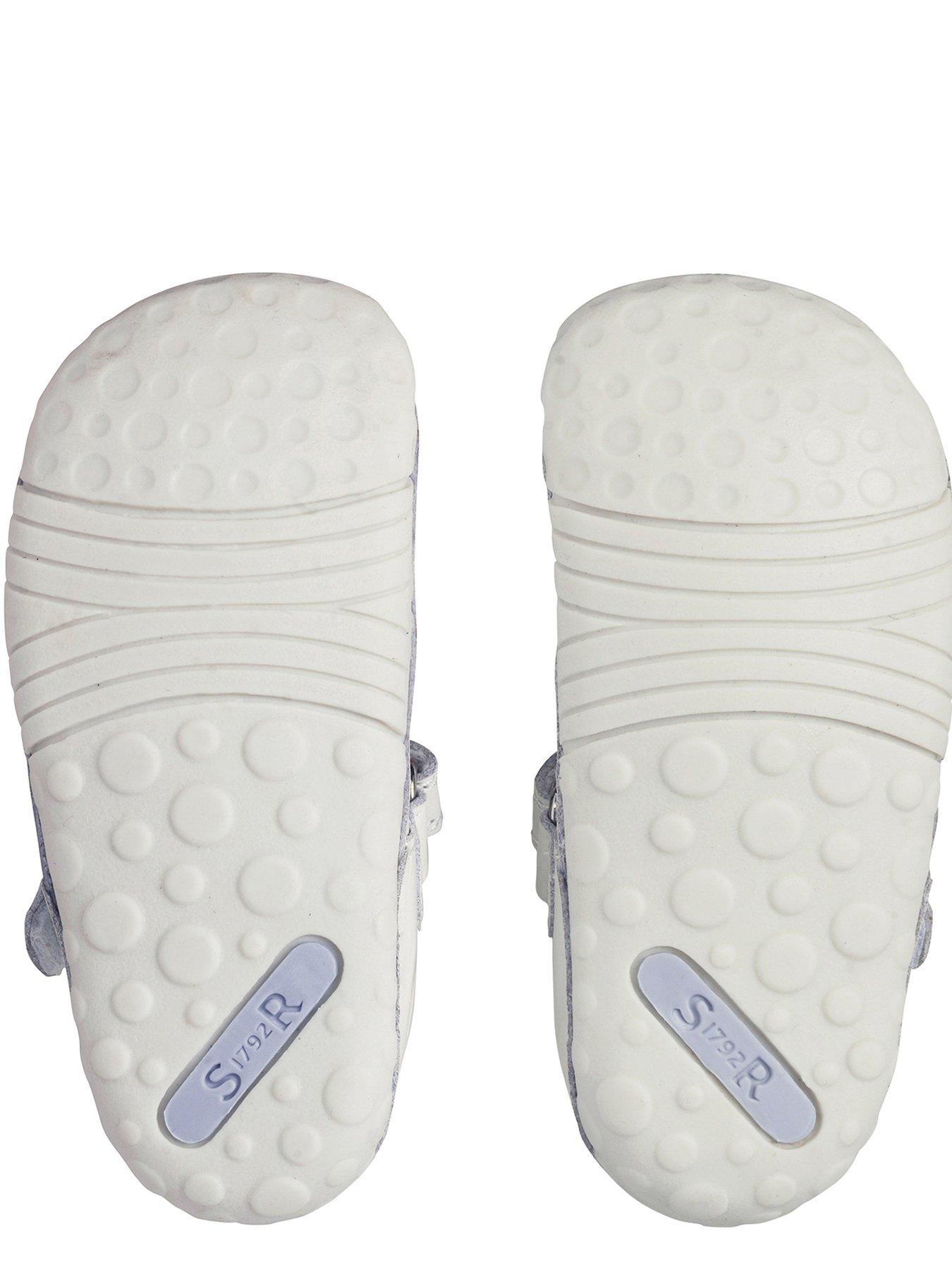  image of start-rite-unisex-wiggle-prewalkers-shoe-white