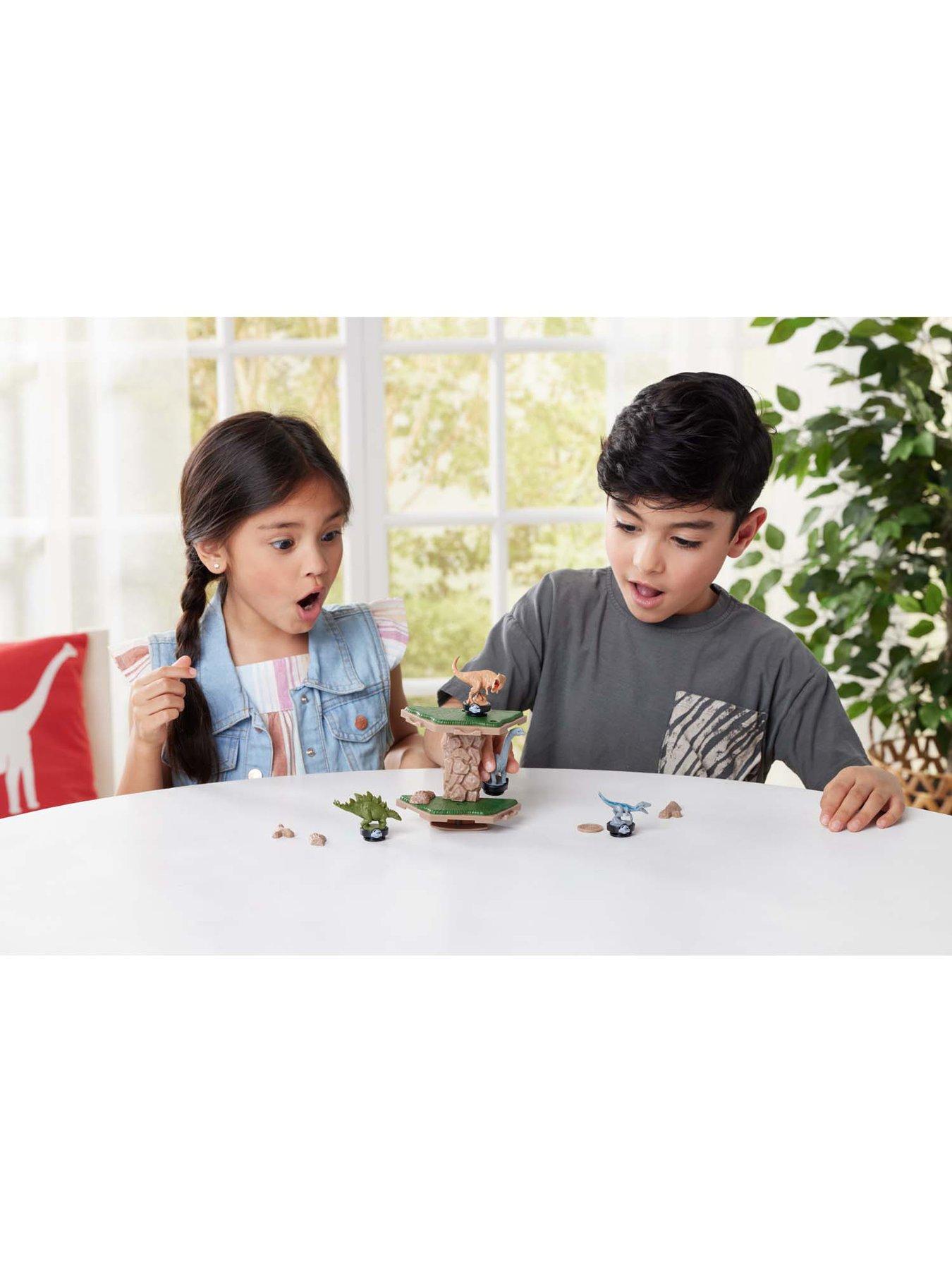  image of jurassic-world-island-quake-board-game