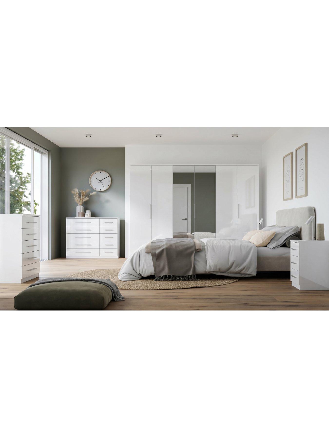 Image 6 of 7 of The Very Collection Prague Gloss 6 Door Mirrored&nbsp;Wardrobe - FSC&reg; Certified