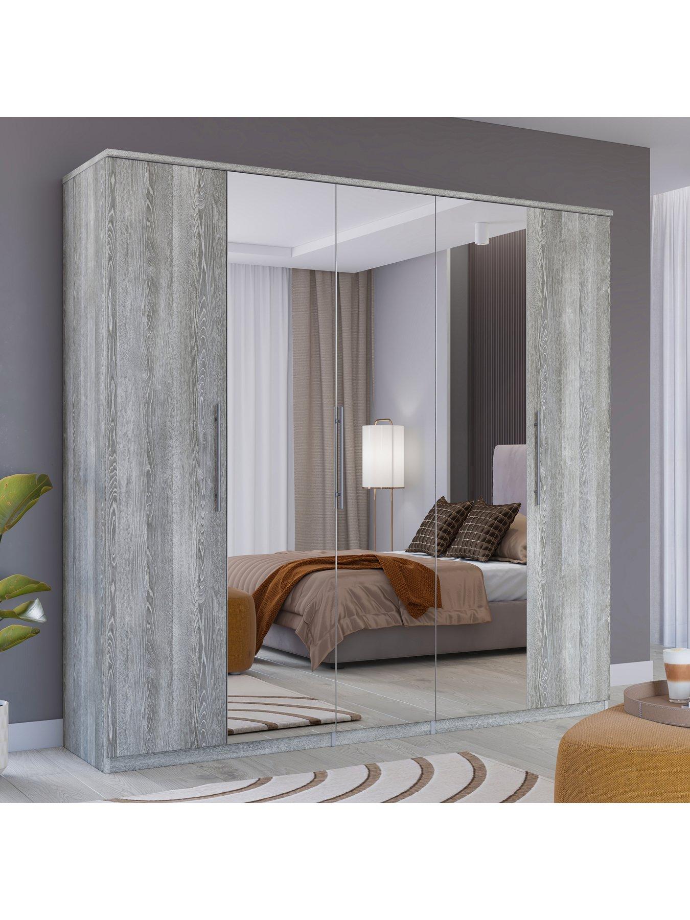 Image 4 of 5 of The Very Collection Prague 5 Door Mirrored&nbsp;Wardrobe&nbsp;- FSC&reg; Certified