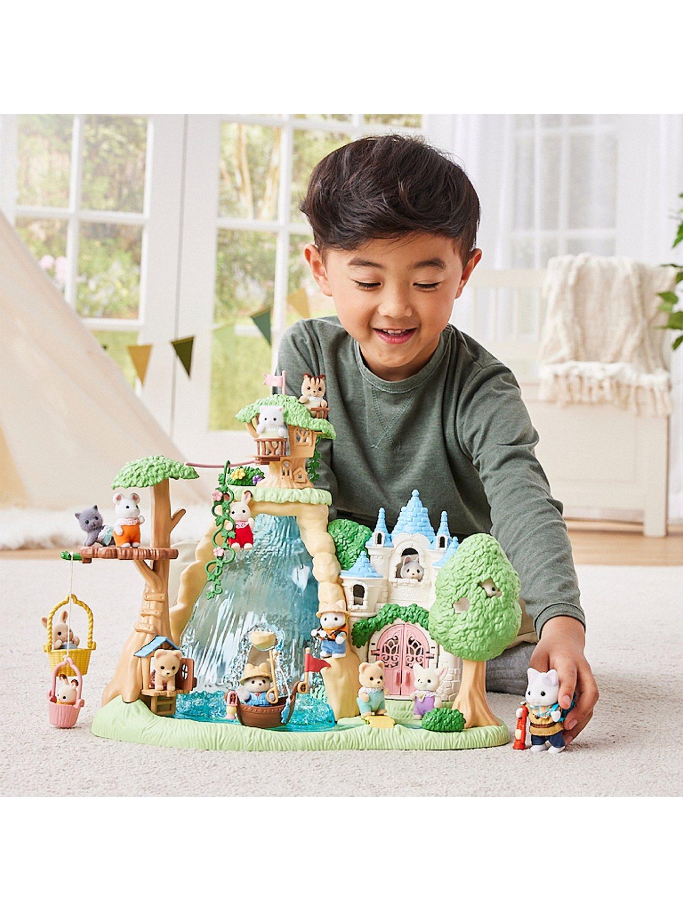 Image 4 of 7 of Sylvanian Families Exciting Exploration Set - Latte Cat Brother & Baby