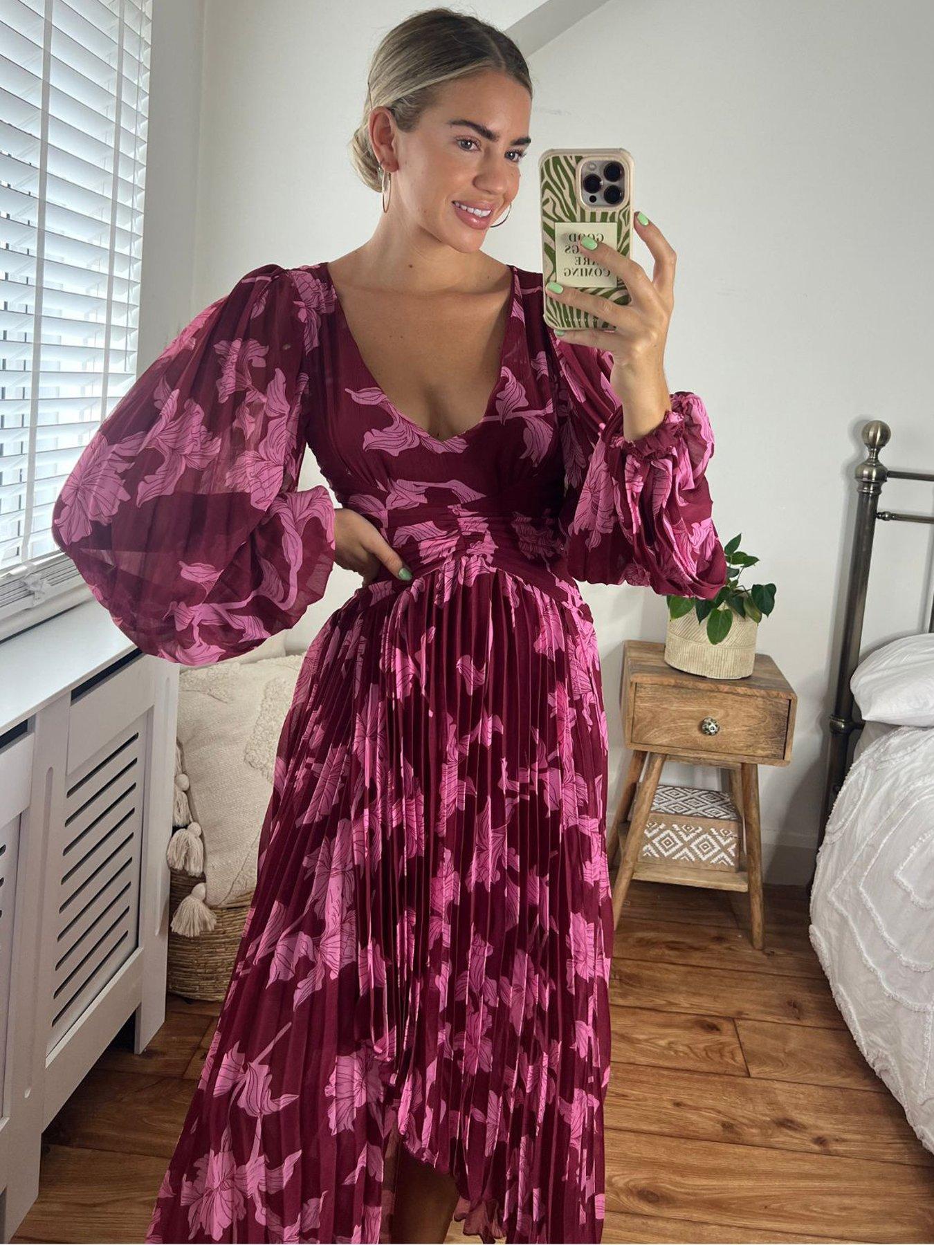 Image 2 of 4 of Style Cheat Toni Long Sleeve Pleated Maxi Dress - Mulberry Print