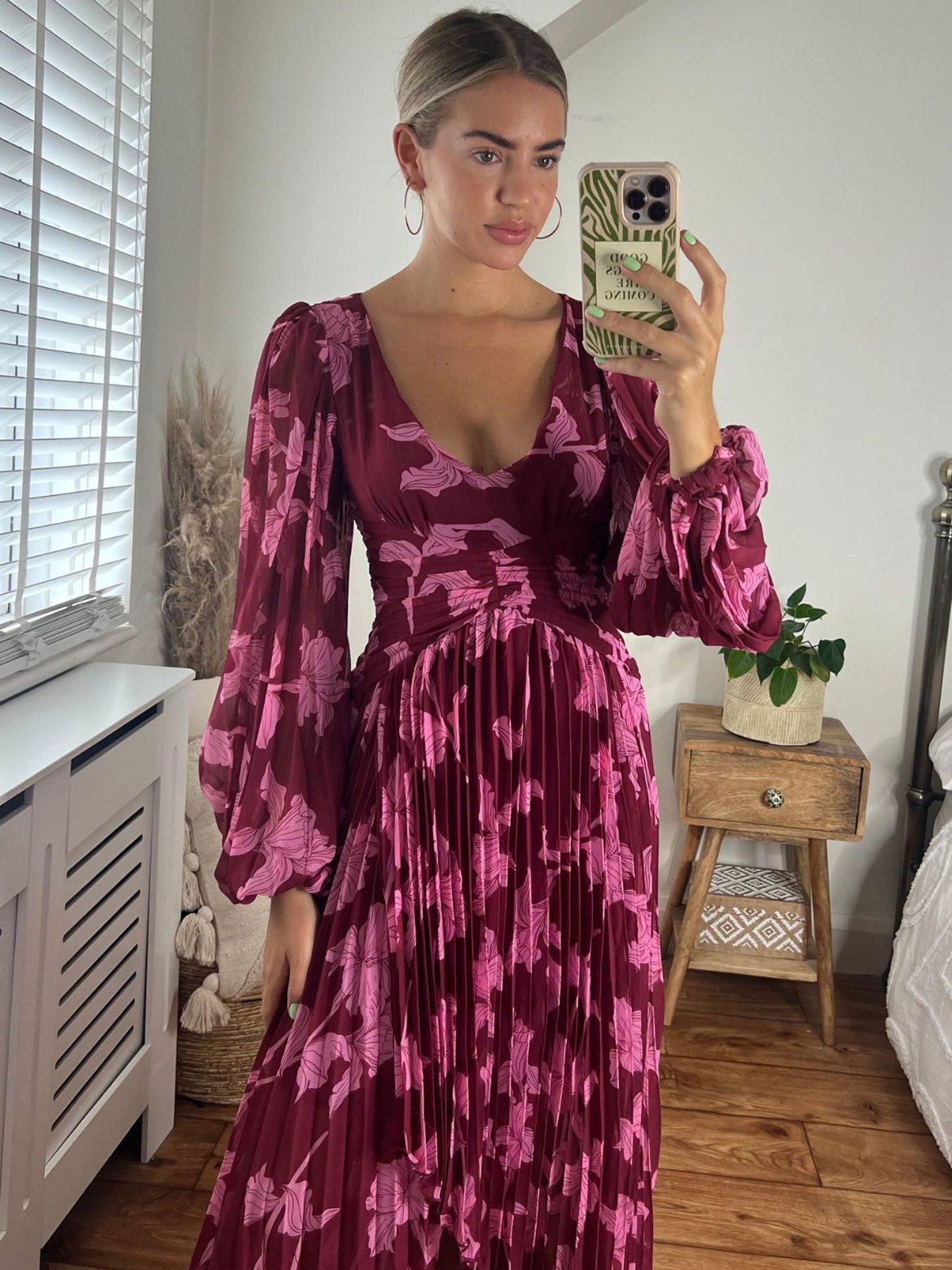 Image 4 of 4 of Style Cheat Toni Long Sleeve Pleated Maxi Dress - Mulberry Print