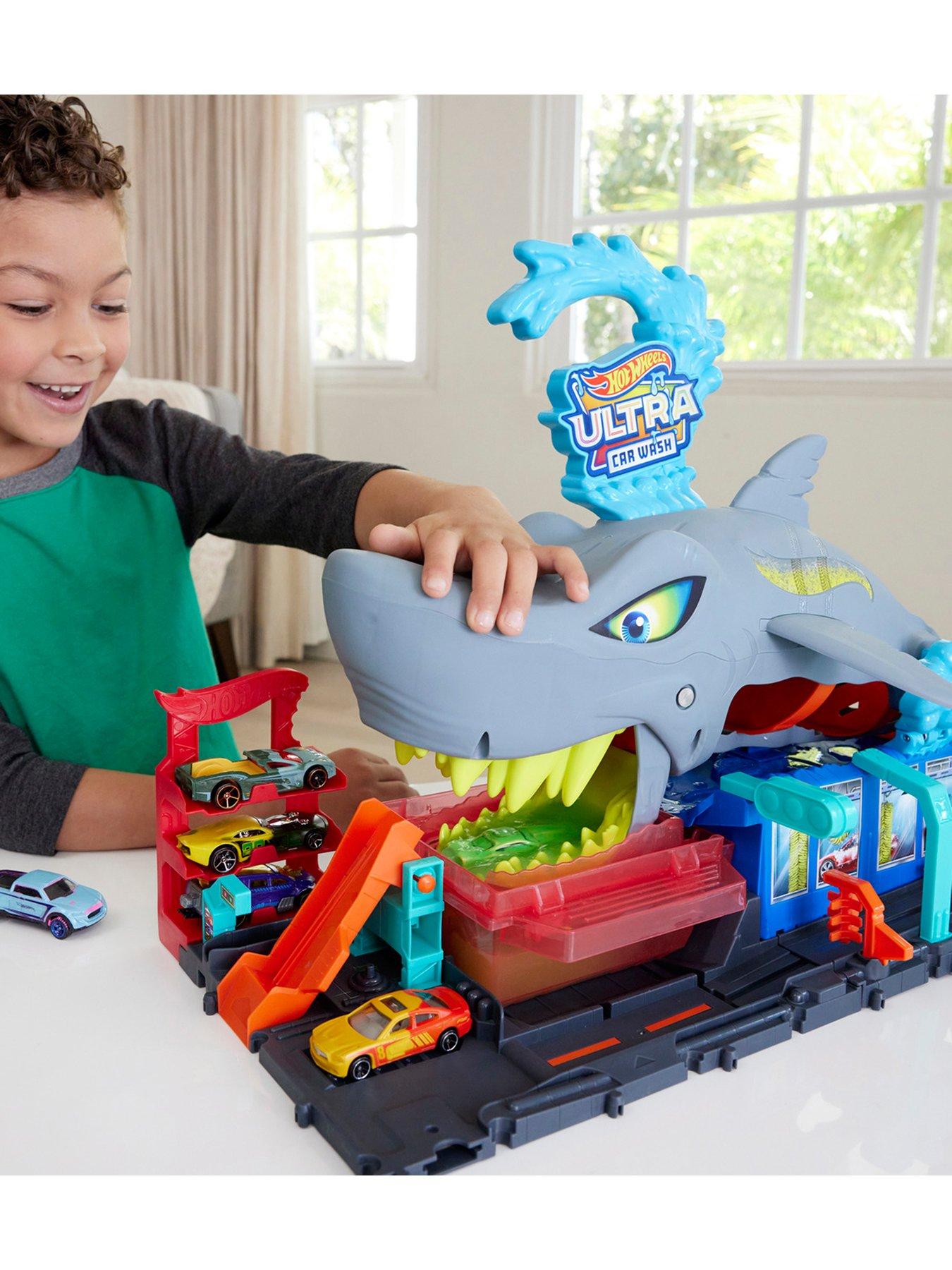  image of hot-wheels-city-ultra-shark-car-wash